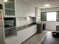 Blk 123 Bukit Batok Central (Bukit Batok), HDB 4 Rooms #561760001